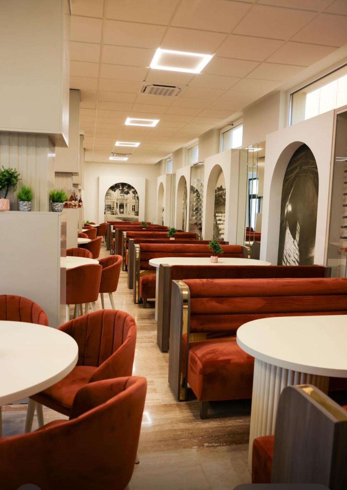 Mimi Hotel Corabia Zewnętrze zdjęcie